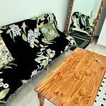 Tracy\'S House